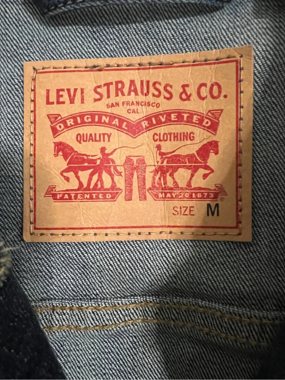 Women’s Levi's Original Trucker Jean Jacket — Blue Dark Wash Denim Shorts Size M